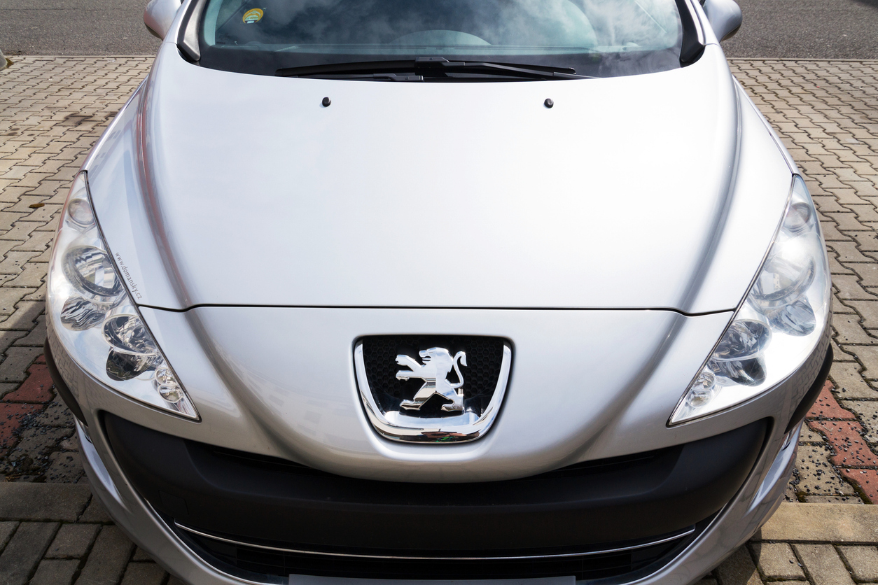 Peugeot entretenue dans un garage indépendant à Namur
